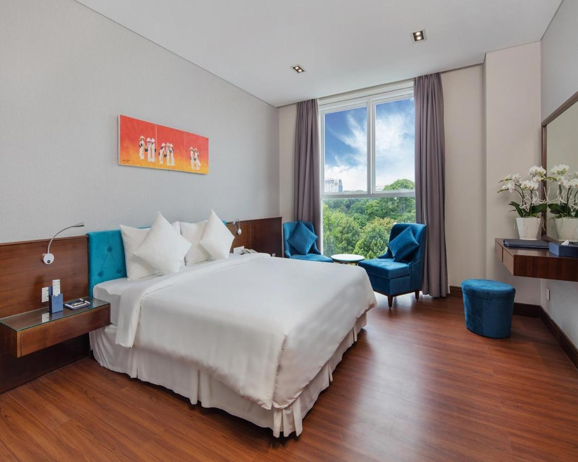 Central Palace Hotel Ho Chi Minh City Exterior photo
