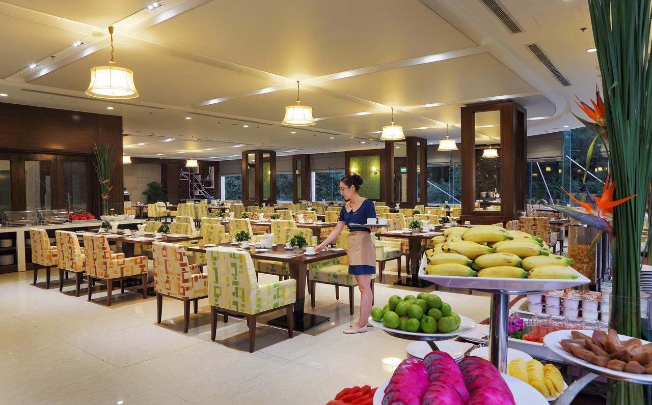 Central Palace Hotel Ho Chi Minh City Exterior photo