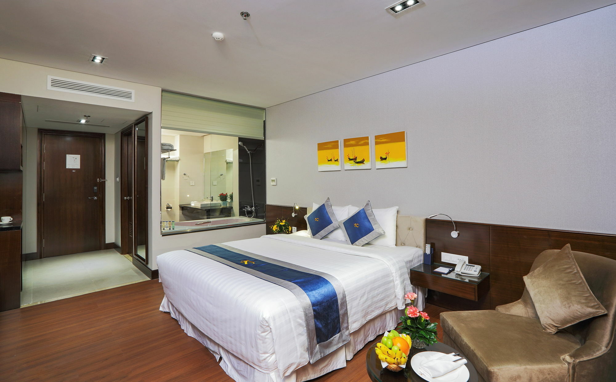 Central Palace Hotel Ho Chi Minh City Exterior photo